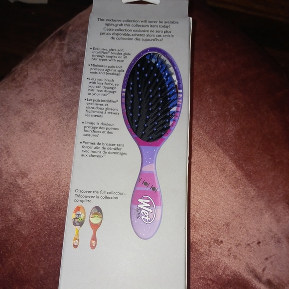 WETBRUSH ORIGINAL DETANGLER BRUSH STAR WARS THE MANDALORIAN LIMITED EDITION - Picture 4 of 8